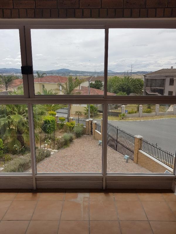 To Let 4 Bedroom Property for Rent in Haasendal Western Cape